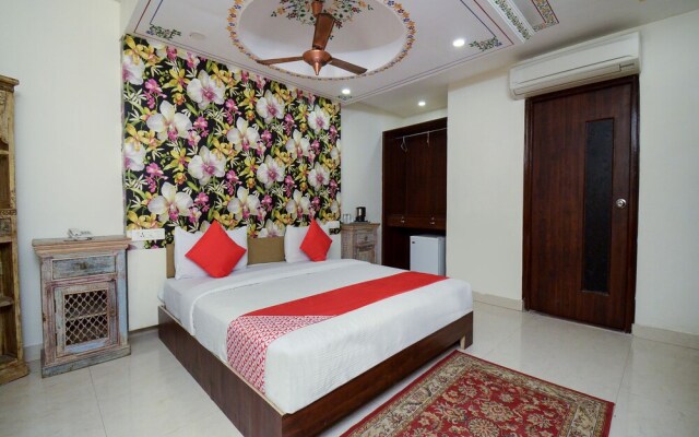 OYO 19710 The Umed Hotel