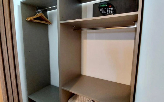 Unique Pool & Golf view retreat 1BR at Cana Pearl