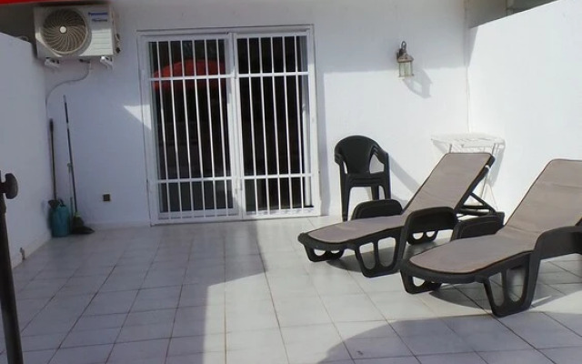 Immaculate and Modern 1 Bedroomed Apartment