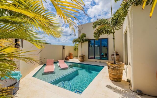 2BR Private Pool Outdoordining Amazing Gardens