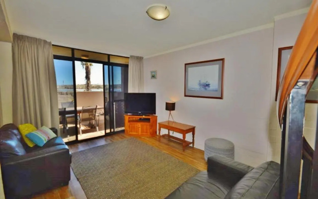 Riverview Holiday Apartment 12 - Kalbarri WA