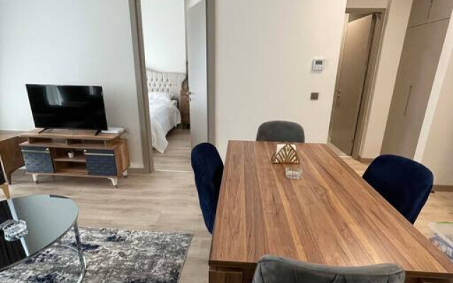 Lovely 1-bedroom Suite Apartment Near Mall of Istanbul