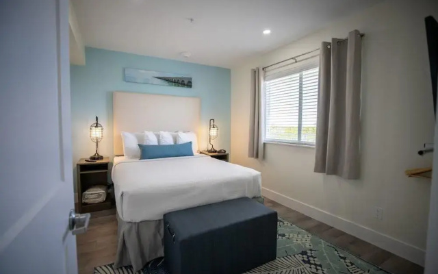 Sugarloaf Key Hotel at KOA Resort