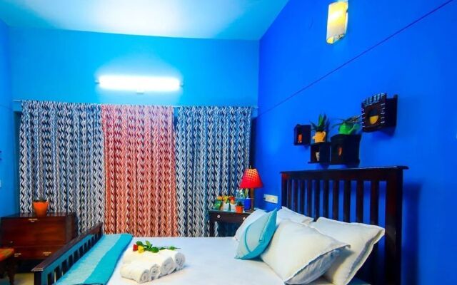 Nutshell Airport Retreat by the Sea