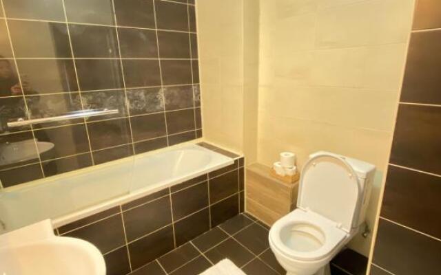 New Ultracentral Bedroom and Living Apartment Lev Tolstoi