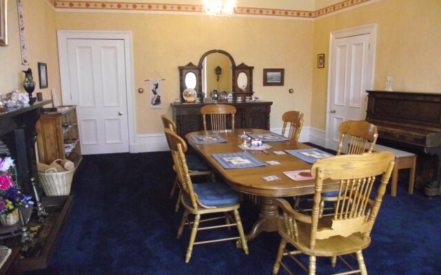 Edgeley Bed & Breakfast