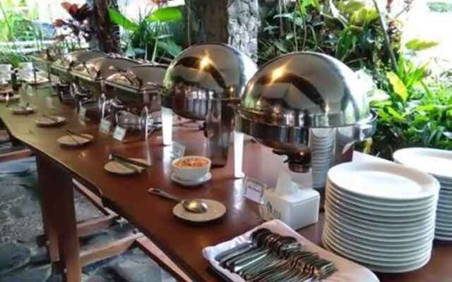 Rumah Stroberi Organic Farm and Lodge