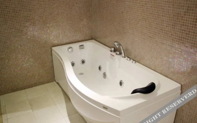 Jun Yi Hotel