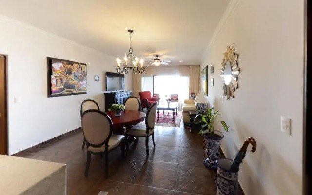 Enchanting Specious 2BR With Terrace - Cabo