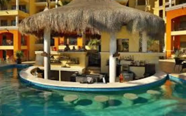 One Bedroom Ocean Front Suite on Medano Beach