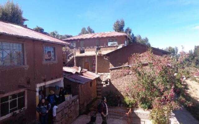 Taquile Intika Pachamama Lodge