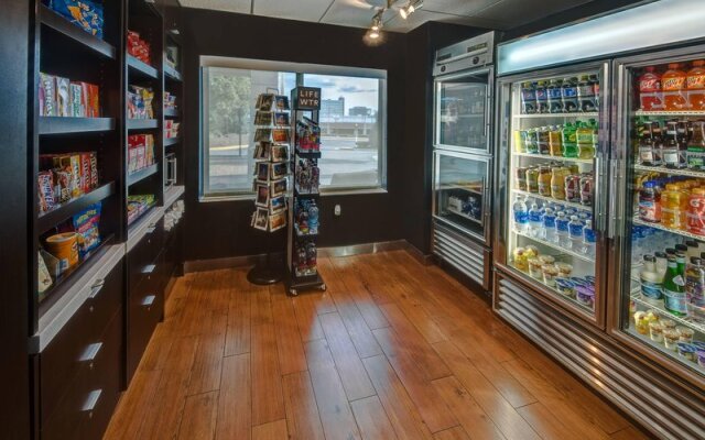 Courtyard Springfield