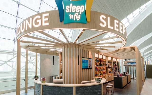 Sleep 'n fly Sleep Lounge & Showers, B-Gates Terminal 3 - TRANSIT ONLY
