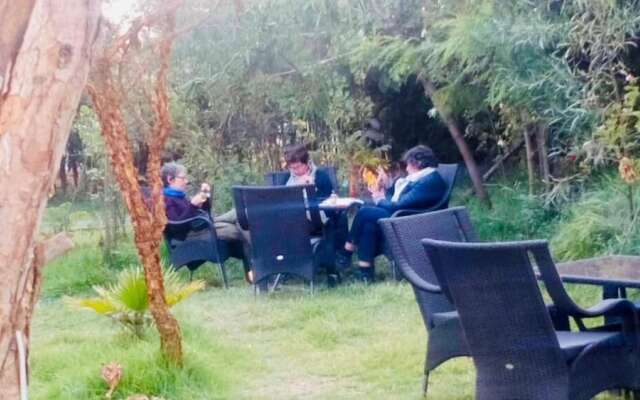Tsehay Zeleke Hotel