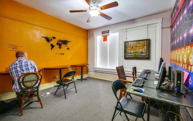 Lucky D's Hostel