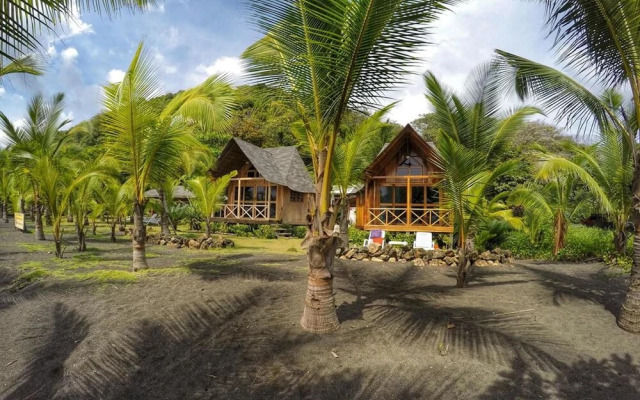Boom Shiva Boutique Hotel & Restaurant