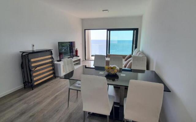Apartamento T2-5m Aeroporto CR7