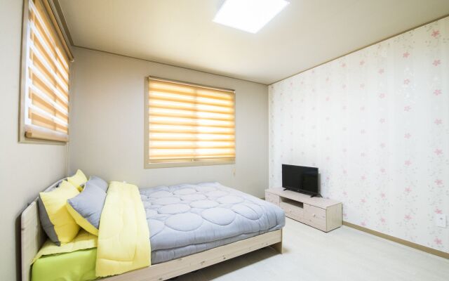 Brassica Flower Pension