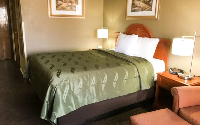 Quality Inn & Suites Lincoln near I-55