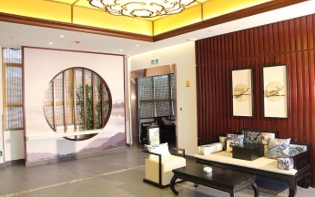 Suzhou Romantic Cabin Panmen