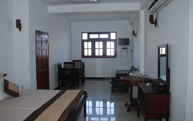 Ravindra Hotel and Restaurant