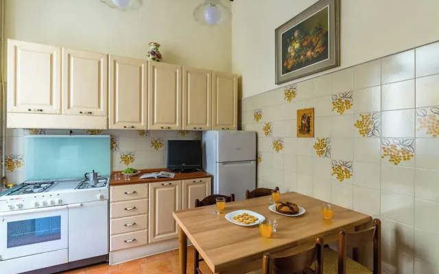 Rettifilo Family Apartment