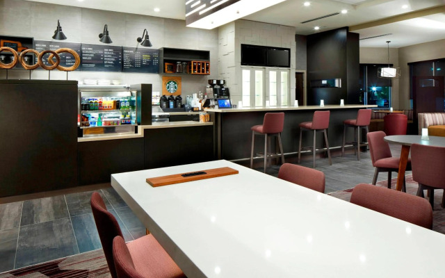 Courtyard by Marriott Houston Intercontinental Airport
