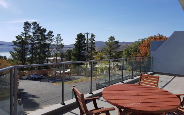 Summit 7 – Balcony – Jindabyne