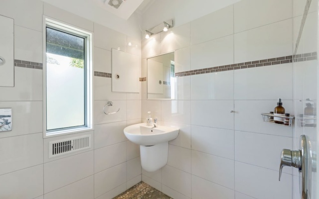 Cory Cottage – Bathroom – Palm Beach