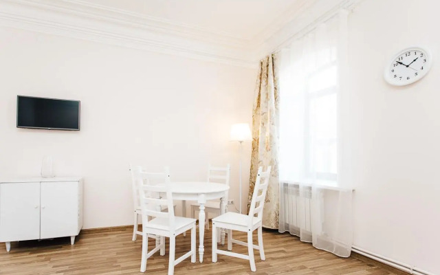 Day-House on Rozhdestvenskaya Street