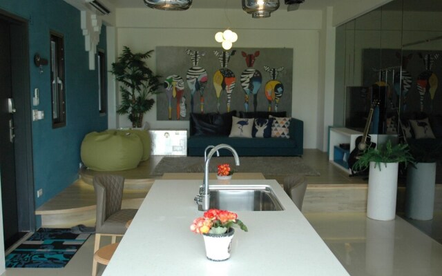Hi Zebra Travel B&B