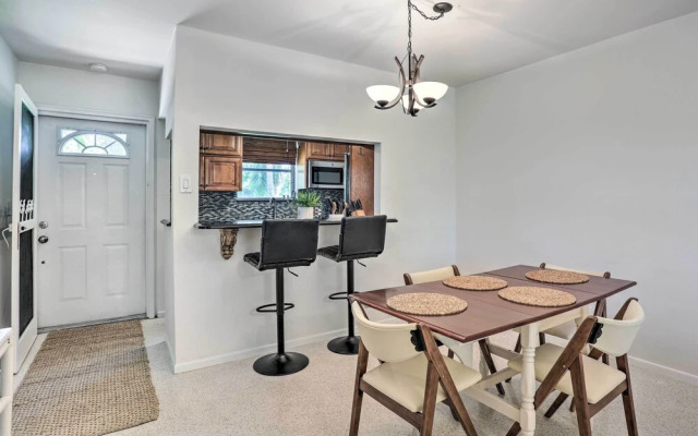 Vibrant Stuart Getaway w/ Private Hot Tub!