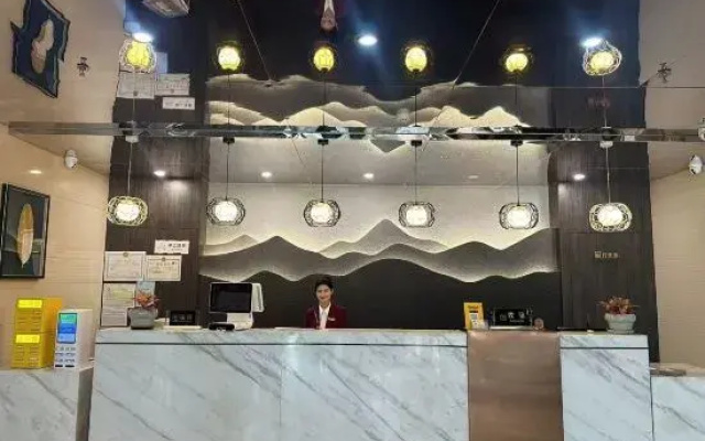 A Family Fashion Hotel (Urumqi Xuzigou Branch)