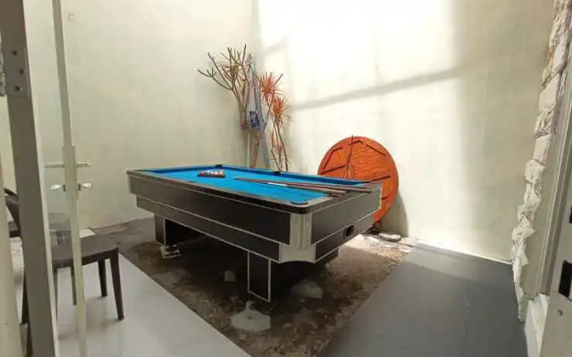 Villa Ratimaya B4 by N2K