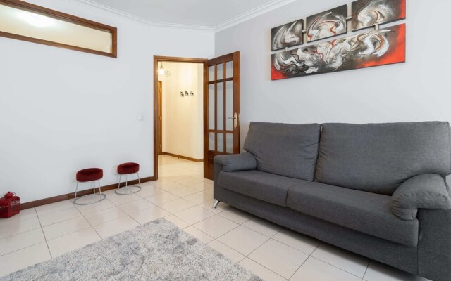 GuestReady Bright and Modern 2BR Flat in Vila Nova de Gaia