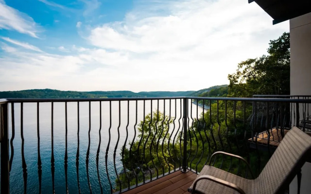 2 Bedroom Lake View Villa- 607