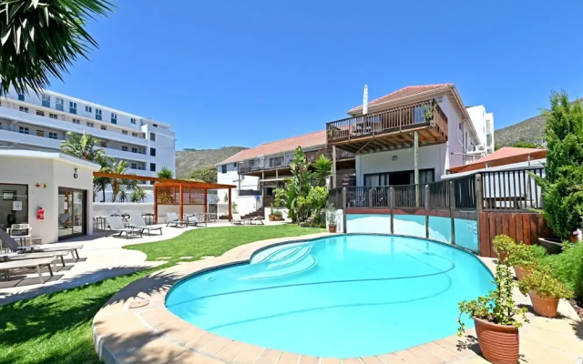 Sea Point Studio Gym Pool BBQ