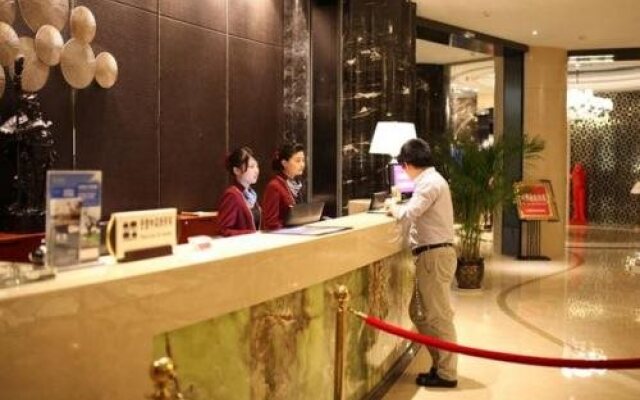 Ramada by Wyndham YangZhou BaoYing