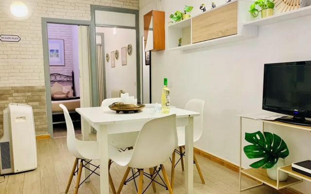 Basic Interior Apartment Sagrada Familia