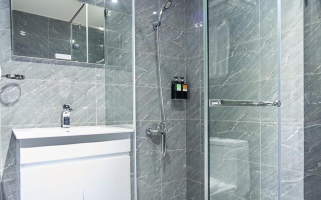 Taichung Fengjia Light