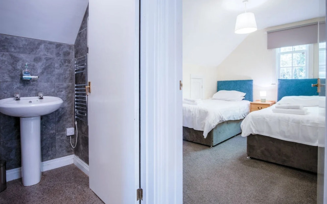 The Gatehouse - 2 Bedroom Apartment - Pendine