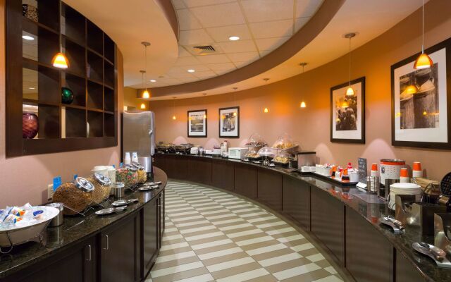 Hampton Inn & Suites Hershey