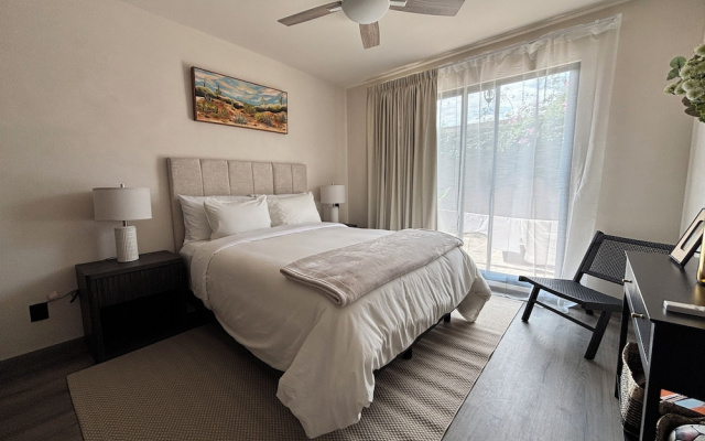 Modern 3BR Pool & Gym in Nueva Escondida