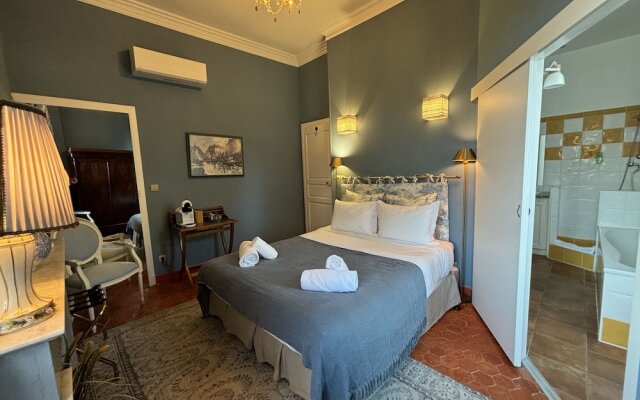 Chateau de Roquelune