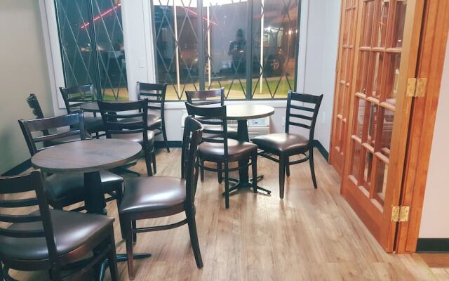 Burton Inn & Suites