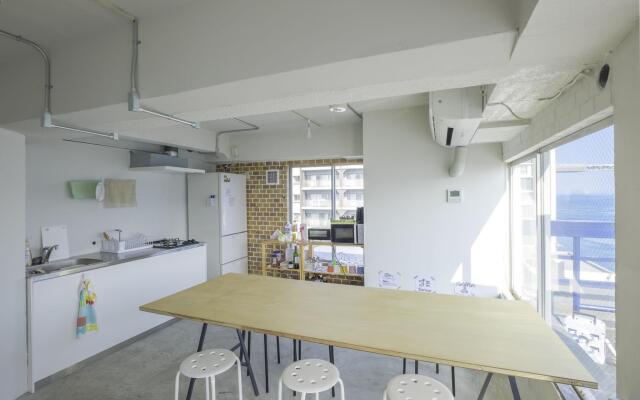 uzuhouse - Hostel
