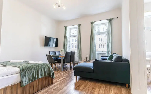 Cozy Longstay Room in a Central Location