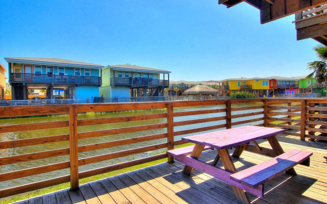 Purple Pelican - 4 Br home