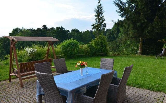 Cushy Apartment with Hot Tub, Sauna, Solarium, BBQ, Balcony