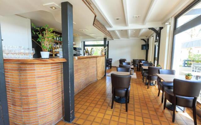 Logis Hôtel Annecy Nord / Argonay